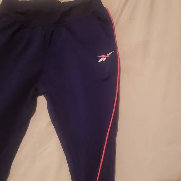 Reebok sweatpant - Picture 3 of 3